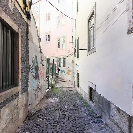 Apartment Downtown Charming Iii By Homing Lisbon